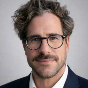 Michael Schauer headshot